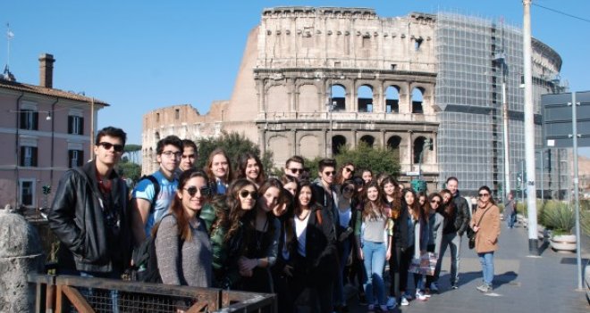 Saint-Josephliler'den Roma’ya kültür gezisi