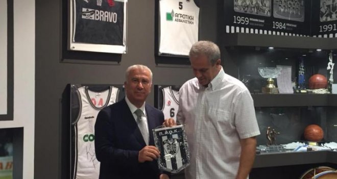 Selanik'te Karşıyaka'ya büyük ilgi