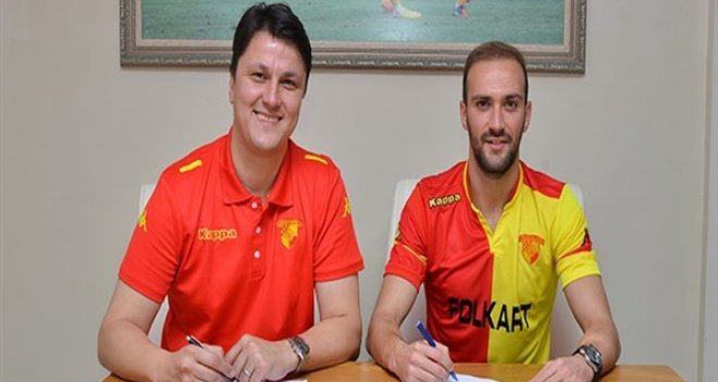 Serkan Kurtuluş Göztepe'ye gitti