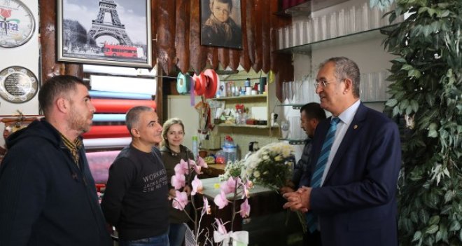 Sertel: Esnaf borç batağında iktidar kendi tıkırında