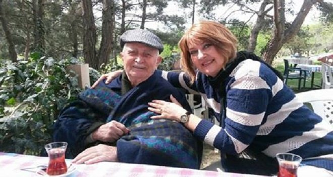 Sevgi Molva, babasını kaybetti