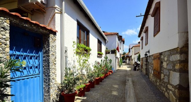 Sığacık Kaleiçi'nin çehresi değişiyor