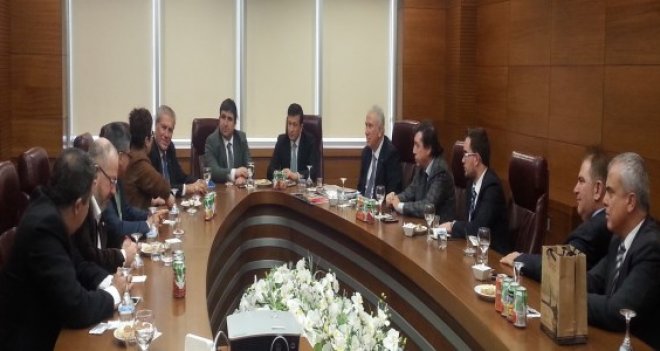 Spor Bakanlığı Karşıyaka Stadı'nı Yalı'ya yapmakta kararlı