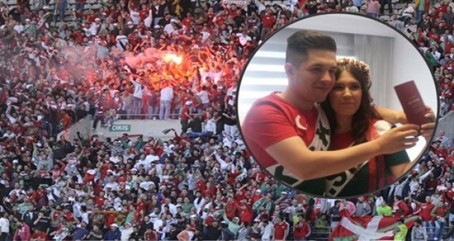 Statta tanıştılar, formayla evlendiler