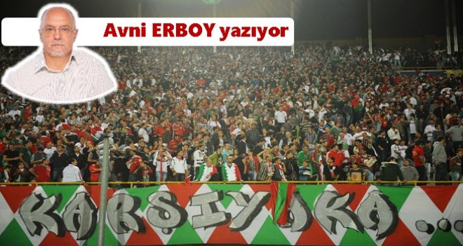 Taraftar dediğin böyle olur!