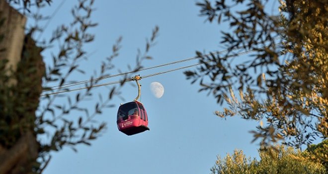 Teleferik yeniden hizmete açılıyor...