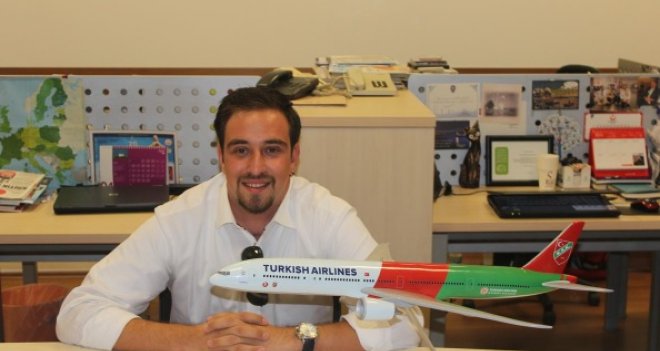 THY Uçağını yeşil kırmızıya boyadı...