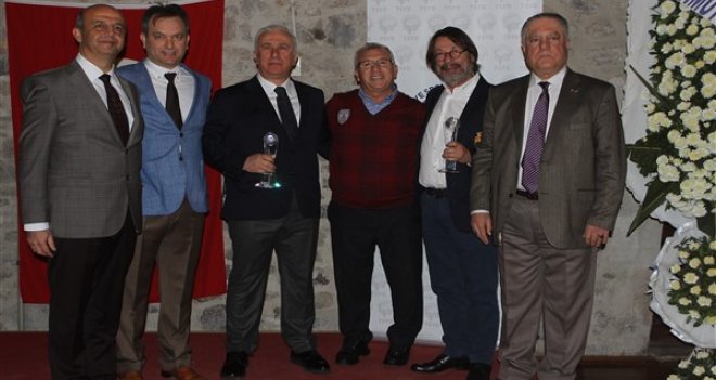 TSYD'den Karşıyaka'ya ödül yağdı