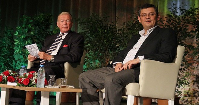 Uğur Dündar ile Halk Arenası Karşıyaka’ya geliyor