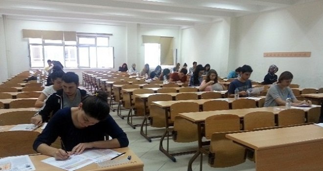 ÜNİVERSİTEYE GİREBİLMEK İÇİN TER DÖKTÜLER