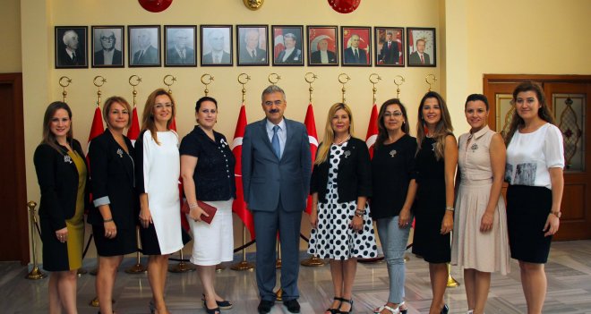 Vali Ayyıldız'dan kadın girişimcilere destek