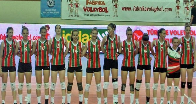 VOLEYBOLDA KARŞIYAKA GENÇ BAYANLARI TÜRKİYE  5. OLDU
