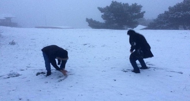 Yamanlar'a kar yağdı...