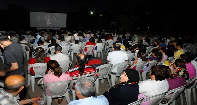 Yaz sineması Bostanlı'ya geliyor...