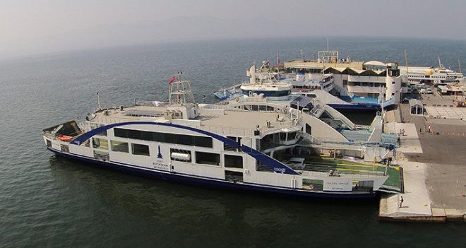Yeni arabalı vapur “Hasan Tahsin" körfezle buluştu