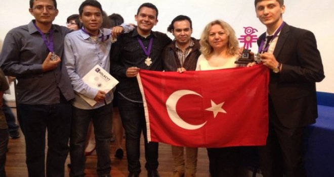 Yılan Robot Projesi Meksika'da en iyisi