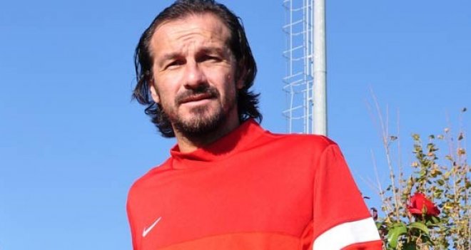 Yusuf Şimşek'ten zeytin dalı